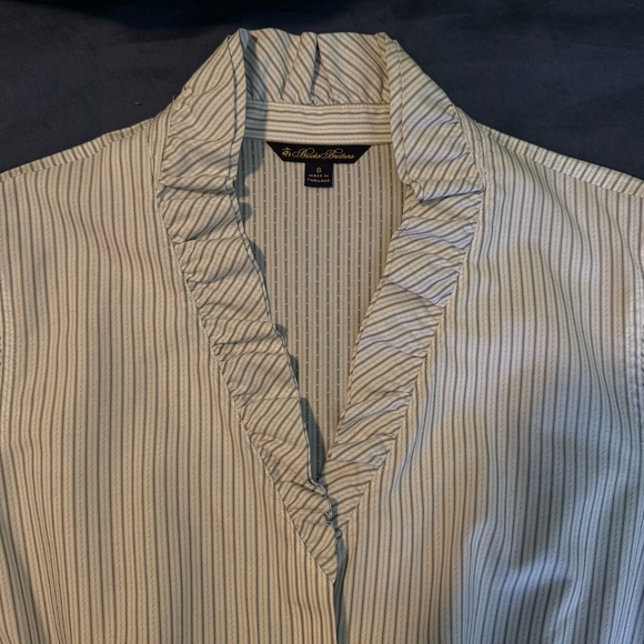 NWT Brooks Brothers White and Light Blue Pinstripe Ruffle-Neck Button Blouse 6 - Picture 5 of 8